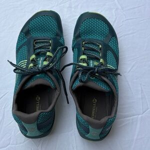 Merrell Barefoot sneakers. Barely worn. Size 11.